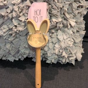 Spatula and cookie cutter set